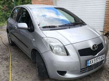 Авто Toyota Yaris 2007 № 7726195