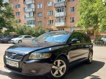 Авто Volvo V50 2009 № 7726235