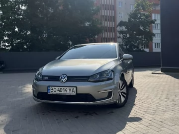 Авто Volkswagen E-Golf 2016 № 7726264