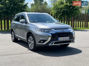 Авто Mitsubishi Outlander 2023 № 7726371