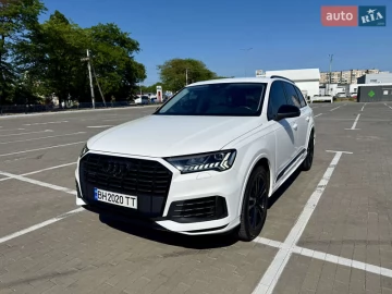 Авто Audi Q7 2020 № 7726384