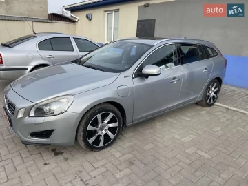 Авто Volvo V60 2013 № 7726765
