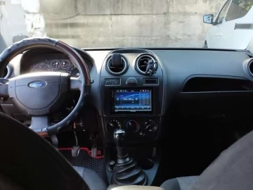 Авто Ford Fiesta 2006 № 7726877