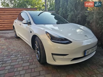Авто Tesla Model 3 2021 № 7727286