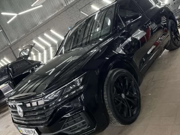 Авто Volkswagen Touareg 2019 № 7727321