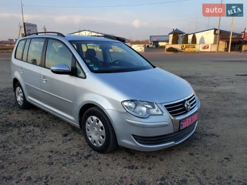 Авто Volkswagen Touran 2010 № 7727436