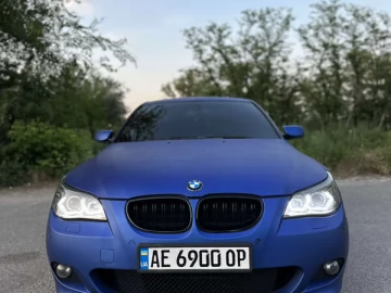 Авто BMW 5 Series 2004 № 7727478