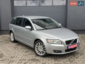 Авто Volvo V50 2009 № 7727506