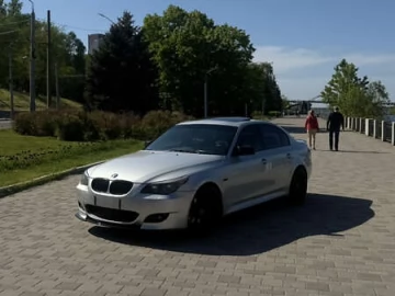 Авто BMW 5 Series 2005 № 7727513
