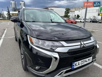 Авто Mitsubishi Outlander 2018 № 7727606