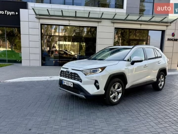 Авто Toyota Rav4 2019 № 7727687
