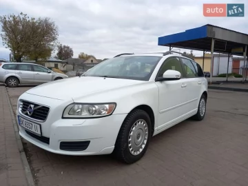 Авто Volvo V50 2011 № 7727826