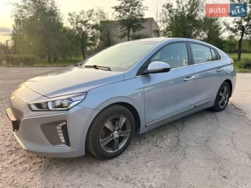 Авто Hyundai Ioniq 2017 № 7727854