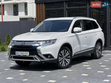 Авто Mitsubishi Outlander 2021 № 7728150