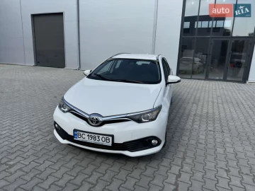 Авто Toyota Auris 2016 № 7728229