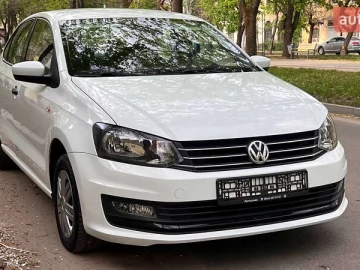 Авто Volkswagen Polo 2017 № 7728328