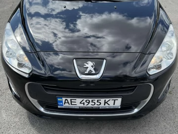 Авто Peugeot 308 2011 № 7729102