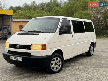Авто Volkswagen Transporter 2000 № 7729982