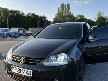 Авто Volkswagen Golf 2004 № 7729994