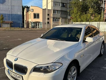 Авто BMW 5 Series 2013 № 7730143
