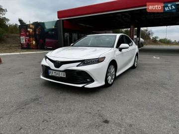 Авто Toyota Camry 2019 № 7730168