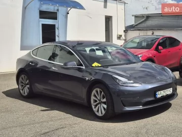 Авто Tesla Model 3 2018 № 7730177