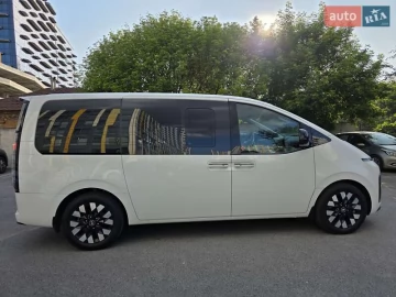 Авто Hyundai Staria 2021 № 7730239