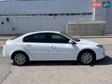 Авто Renault Laguna 2014 № 7730416