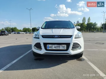 Авто Ford Escape 2015 № 7730488