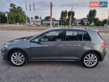 Авто Volkswagen E-Golf 2018 № 7730557