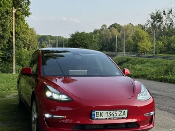 Авто Tesla Model 3 2022 № 7730571