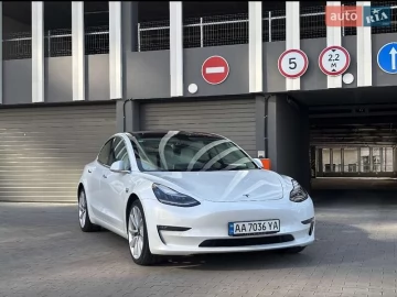 Авто Tesla Model 3 2020 № 7730707