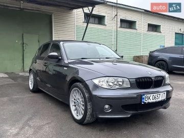 Авто BMW 1 Series 2004 № 7730899