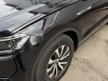 Авто Volkswagen Touareg 2019 № 7730965