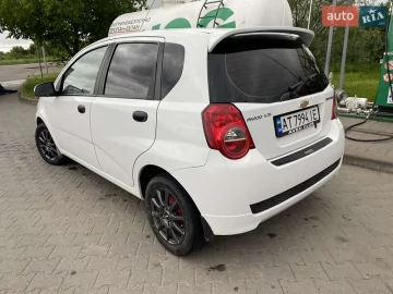 Авто Chevrolet Aveo 2011 № 7731141