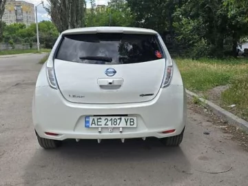 Авто Nissan Leaf 2015 № 7731180