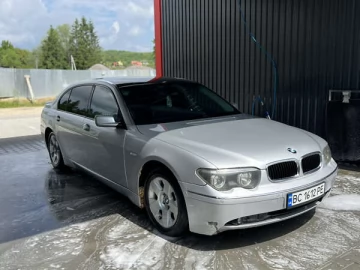 Авто BMW 7 Series 2002 № 7731683
