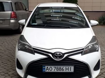 Авто Toyota Yaris 2015 № 7731764