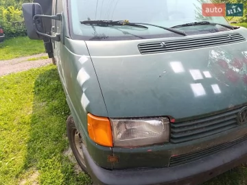Авто Volkswagen Transporter 2000 № 7731884