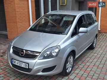 Авто Opel Zafira 2010 № 7732120