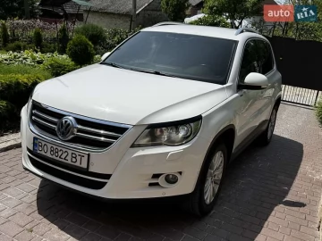 Авто Volkswagen Tiguan 2010 № 7732170