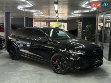 Авто Audi Rs Q8 2021 № 7732237