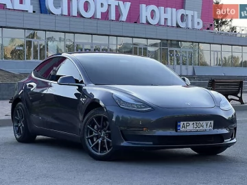 Авто Tesla Model 3 2019 № 7732386