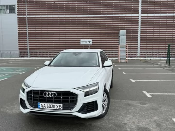 Авто Audi Q8 2019 № 7732454