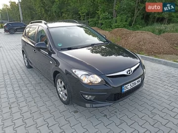 Авто Hyundai I30 2010 № 7732484
