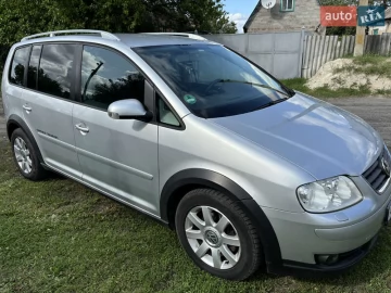Авто Volkswagen Touran 2006 № 7732708