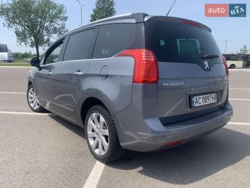 Авто Peugeot 5008 2011 № 7732718