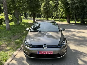 Авто Volkswagen E-Golf 2015 № 7732728