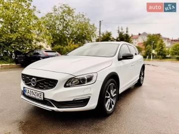 Авто Volvo V60 Cross Country 2017 № 7732808