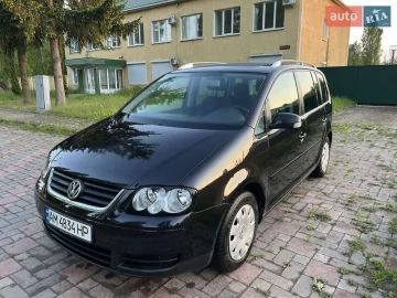 Авто Volkswagen Touran 2005 № 7732888